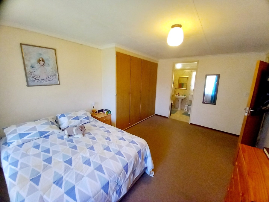 5 Bedroom Property for Sale in Sasolburg Ext 10 Free State